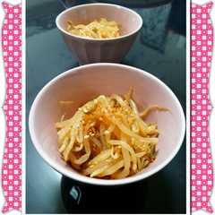 รูปของ ラーメン屋再現レシピ♪辛もやし