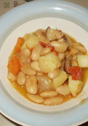 ベーコンと豆の煮込み-レシピのメイン写真