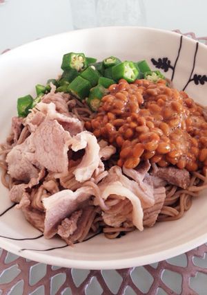 冷やし納豆オクラそば♡シミ•シワ予防に♡-レシピのメイン写真