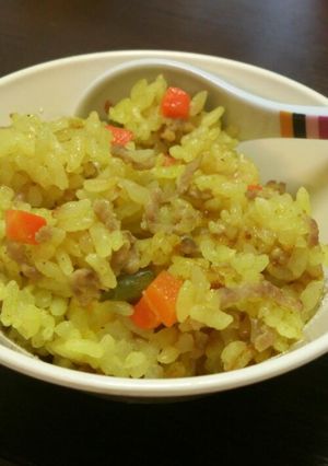 離乳食:後期☆炊飯器でカレーピラフ-レシピのメイン写真