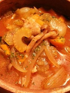 セロリとバジルと鶏肉のトマトスープ-レシピのメイン写真