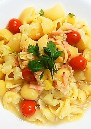 フライパンで～カリフラワーのスープパスタ-レシピのメイン写真