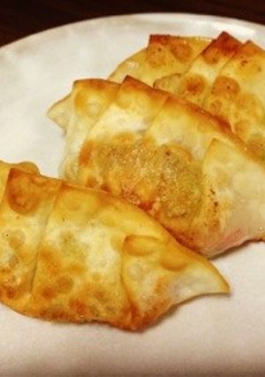 余った餃子の皮でチーズカニカマ揚げ餃子-レシピのメイン写真