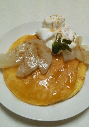 パンケーキ 梨のコンポート添え-レシピのメイン写真