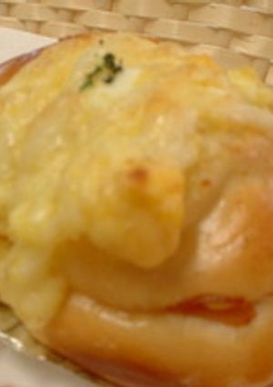～焼きたてふんわり～ハム卵ﾊﾟﾝ-レシピのメイン写真