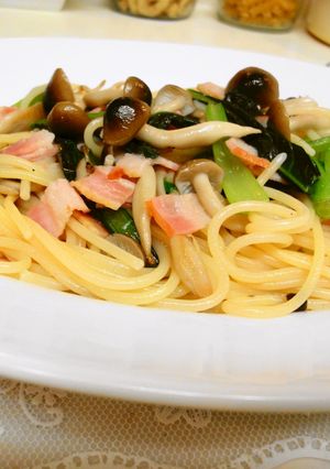 ＊小松菜としめじのペペロンチーノ風＊-レシピのメイン写真