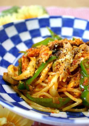 赤ピーソースで♪秋刀魚エリンギ๑パスタ-レシピのメイン写真
