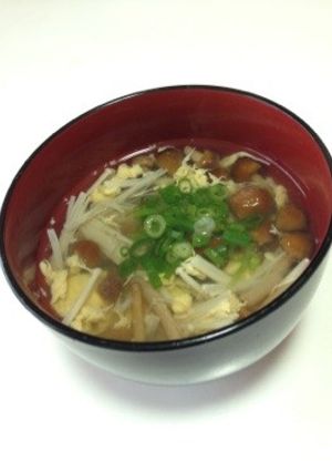 ほっこり優しいすまし汁♡きのこのかき玉汁-レシピのメイン写真