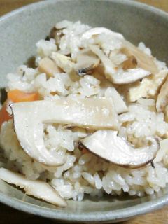 松茸ご飯-レシピのメイン写真