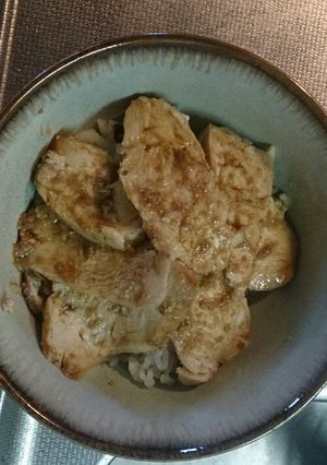 胸肉やわらか！とってもジューシー焼き鳥丼-レシピのメイン写真