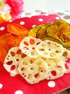 レンジで簡単♡揚げない野菜チップス-レシピのメイン写真