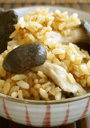 簡単♪霜降りひらたけの炊き込みご飯-レシピのメイン写真
