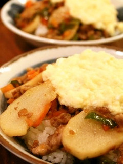 長いものそぼろ丼ふわふわ卵乗せ♪-レシピのメイン写真