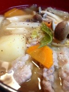 野菜たっぷり!宮城のいも煮(豚汁)-レシピのメイン写真
