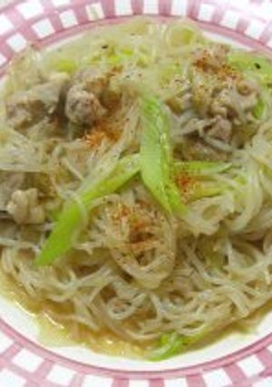 糸こんと鶏もも肉のペペロンチーノ-レシピのメイン写真