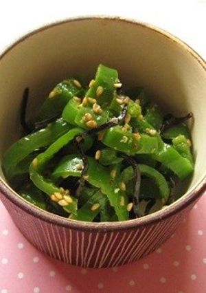 レンジピーマンの塩昆布和え-レシピのメイン写真