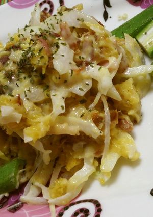 焼き芋とカリカリベーコンのサラダ-レシピのメイン写真