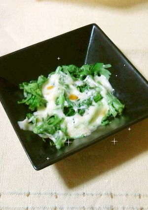 チンするだけの”春菊＆チーズ”-レシピのメイン写真