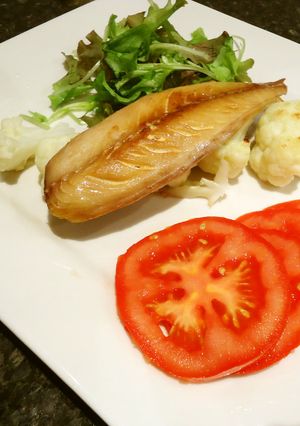 さばの燻製とカリフラワーとレモン-レシピのメイン写真