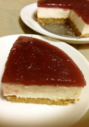 レアチーズケーキ(カシスゼリー乗せ)-レシピのメイン写真