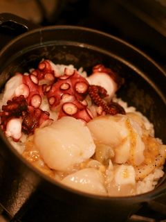 タコとホタテのアヒージョ炊き込みご飯。-レシピのメイン写真