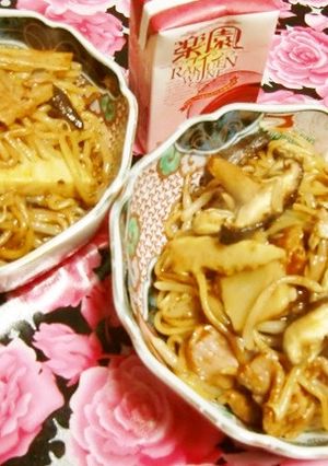 中華名菜で、シイタケ入りの蒸し焼きそば-レシピのメイン写真