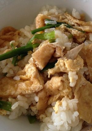 材料3つ　簡単すぐできる　油揚げ丼-レシピのメイン写真