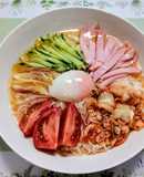 簡単ランチ！胡瓜キムチ茗荷の冷麺風素麺