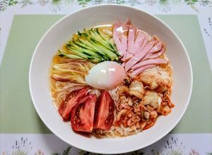 簡単ランチ！胡瓜キムチ茗荷の冷麺風素麺-レシピのメイン写真