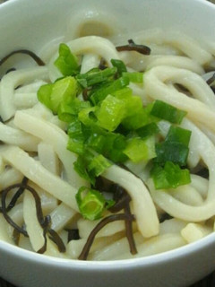 5分で簡単☆塩こんぶバターうどん-レシピのメイン写真