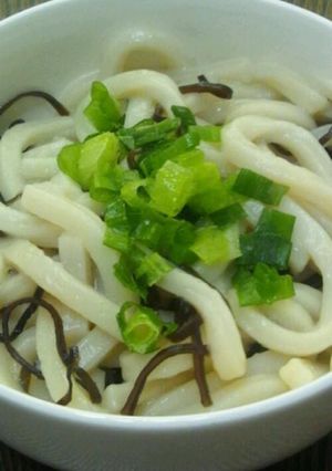 5分で簡単☆塩こんぶバターうどん-レシピのメイン写真