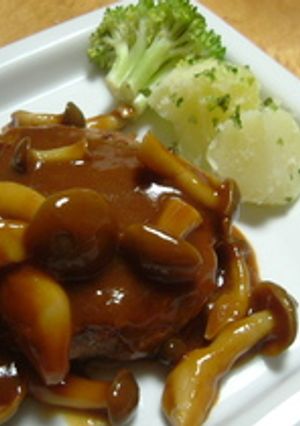 ハンバーグ～デミグラきのこソース～-レシピのメイン写真