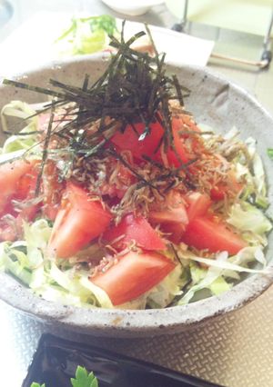 カリカリじゃこふりかけのトマトサラダ-レシピのメイン写真