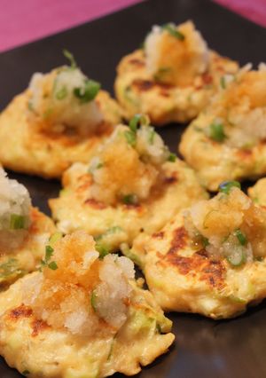 鶏ミンチとレンコンのお好み焼き-レシピのメイン写真