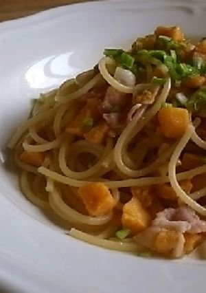 さつまいもベーコンのバター醤油スパゲティ-レシピのメイン写真