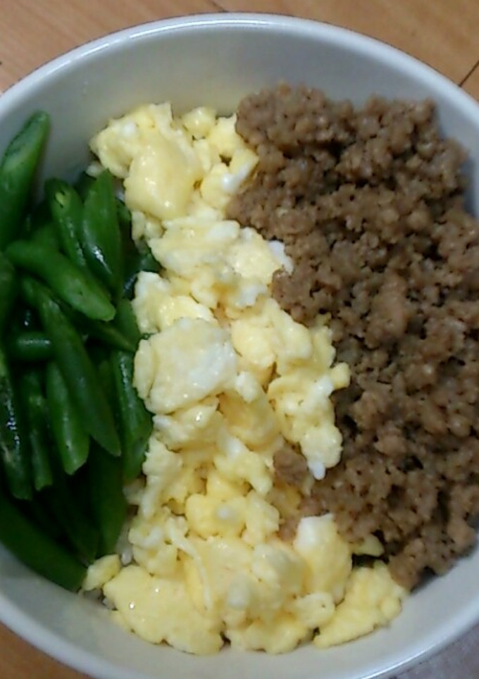 ☆鶏そぼろ丼☆色鮮やか三色丼☆甘辛☆-レシピのメイン写真