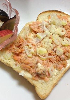 鮭フレネギ粉チーズトースト-レシピのメイン写真