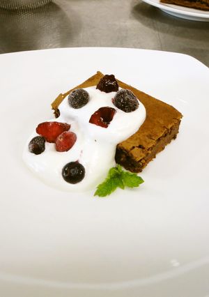 材料3つ!!濃厚チョコレートケーキ-レシピのメイン写真
