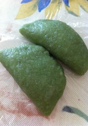 簡単!残りご飯で草餅風 青汁餅-レシピのメイン写真