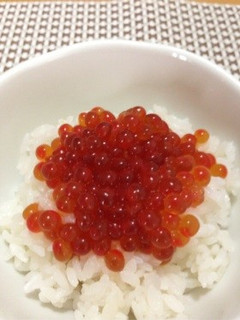 秋の定番‼イクラの醤油漬け-レシピのメイン写真