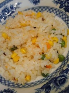 簡単☆美味しい☆炊飯器でピラフ☆バター-レシピのメイン写真