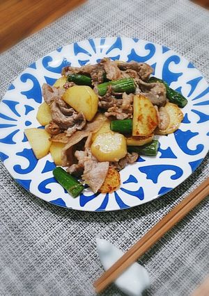 豚肉とじゃがいもとアスパラの塩麹炒め-レシピのメイン写真