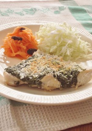 鶏むね肉のジェノベーゼパン粉焼き-レシピのメイン写真