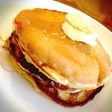小麦粉だけのもちもちホットケーキ