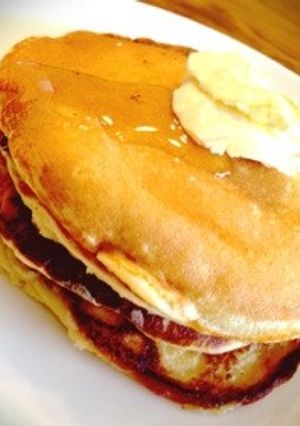 小麦粉だけのもちもちホットケーキ-レシピのメイン写真