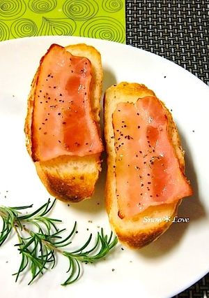 仕上げにハチミツ＊ベーコントースト-レシピのメイン写真