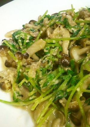 しめじと豆苗のアンチョビソース炒め-レシピのメイン写真