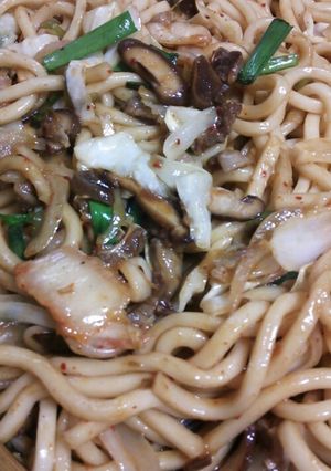 ｽﾀﾐﾅ ｶﾞｯﾂﾘ!! 焼きうどん-レシピのメイン写真