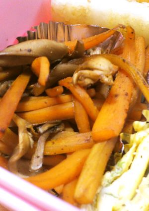 ＊お弁当に　きのこと人参の醤油炒め＊-レシピのメイン写真
