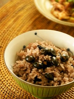 ほっこり♬炒り黒豆ご飯-レシピのメイン写真